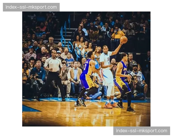 澳大利亚后卫约什·吉迪与俄克拉荷马雷霆达成四年顶薪续约协议